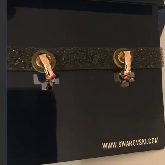 Swarovski dangly clip on earrings nwt - Picture 6 of 8
